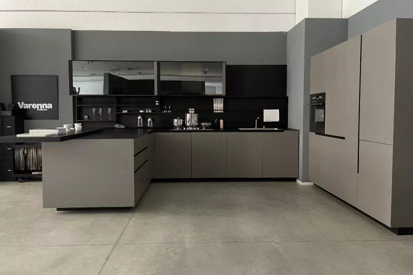 Phoenix Kitchen (Expo Offer)