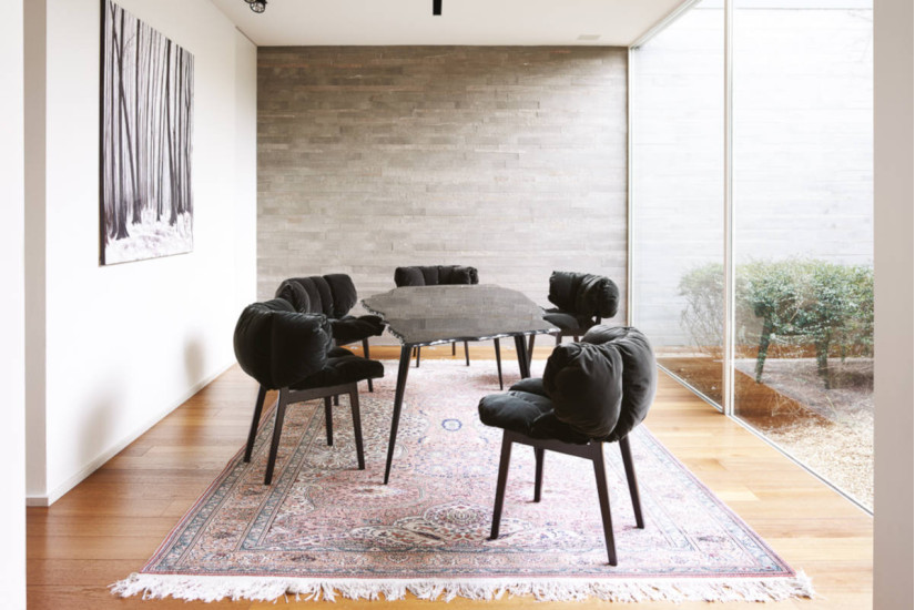 Fauteuil en velours bleu Edra - 4