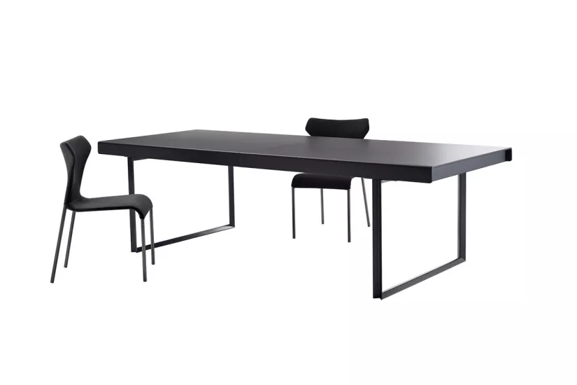 Athos ’12 Extendable Table
