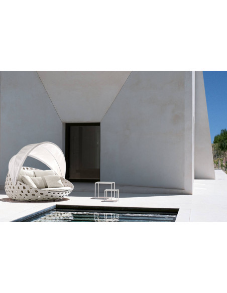 Canasta ’13 Outdoor Small Table