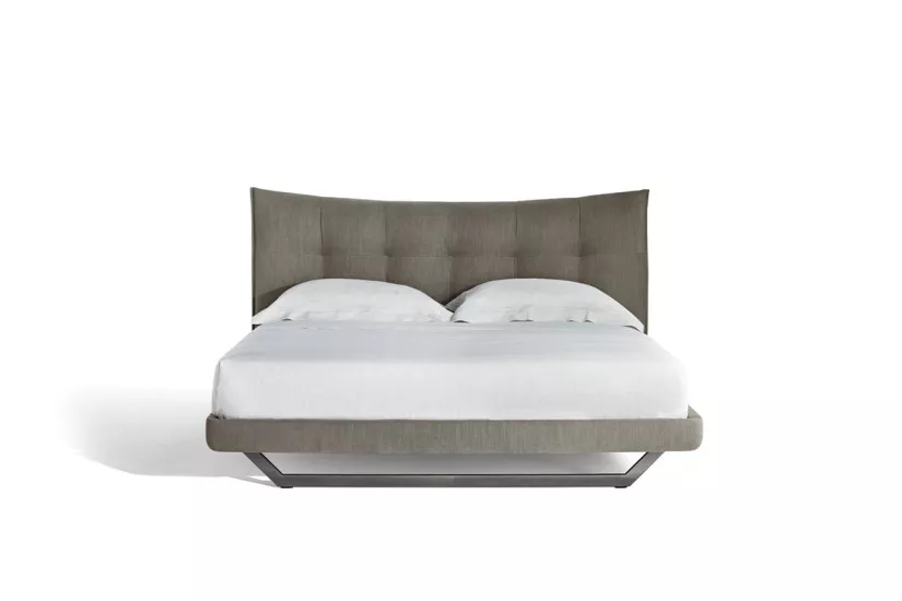 Aurora Tre Bed
