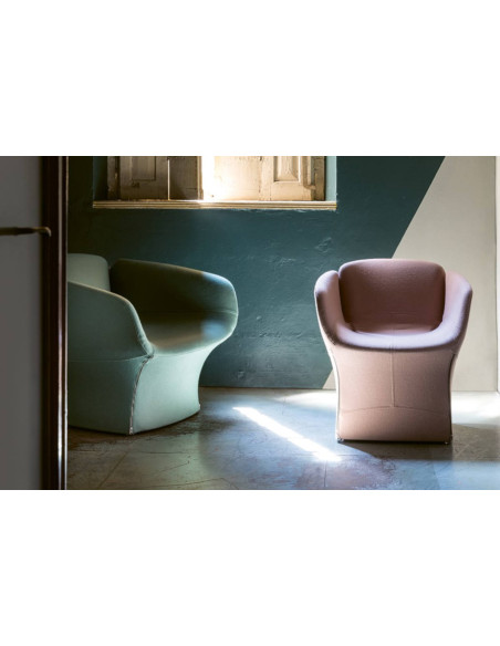 Bloomy Little Armachair