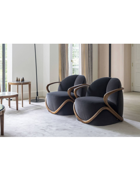 Hug Armchair
