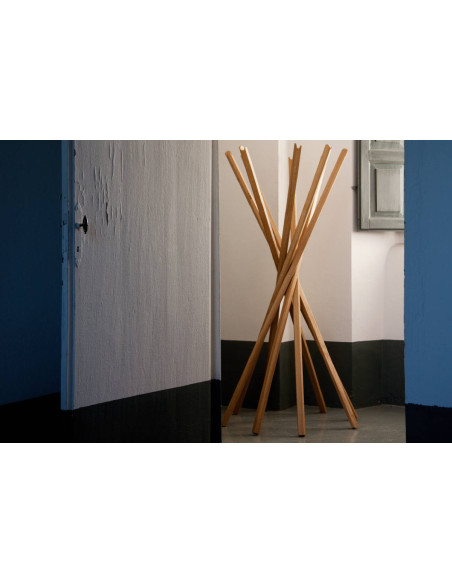 Sciangai Coat-Hanger