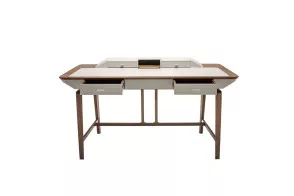 Studium Desk