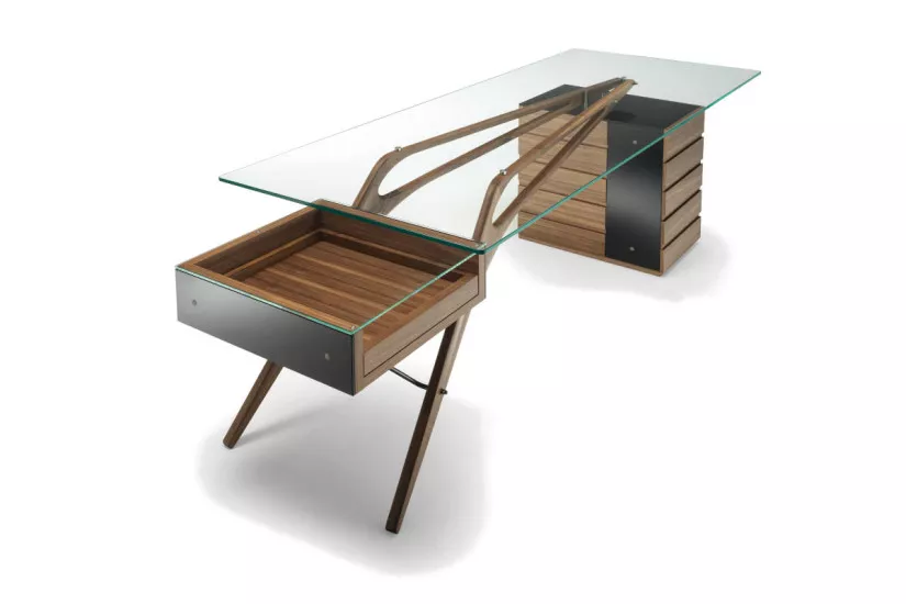 Cavour CM Desk