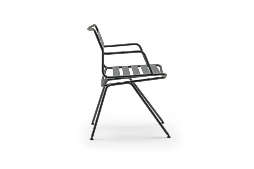 Dan 2057-2058 Chair