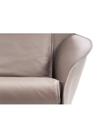 Cab Lounge Armchair