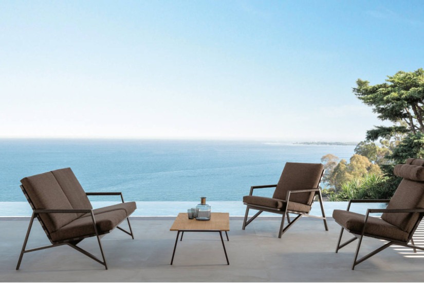 Cottage Outdoor Sofa