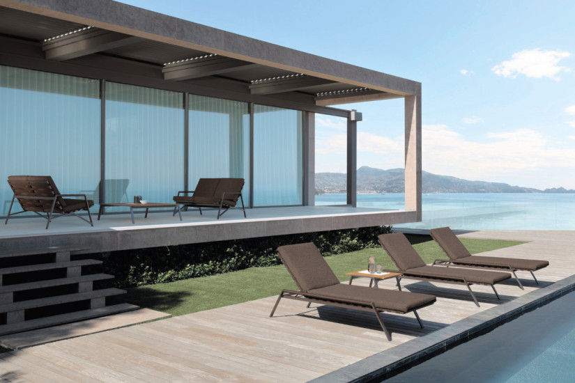 Cottage Outdoor Sunbed