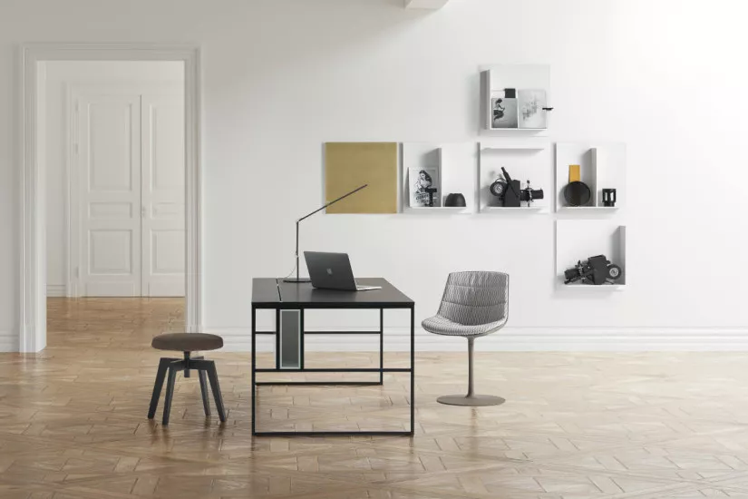 20.Venti Operative Desk