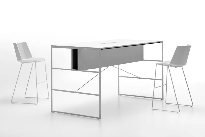 20.Venti Operative Desk