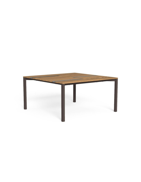 Casilda outdoor table