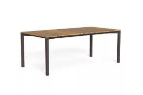 Casilda outdoor table