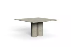 Salinas outdoor table