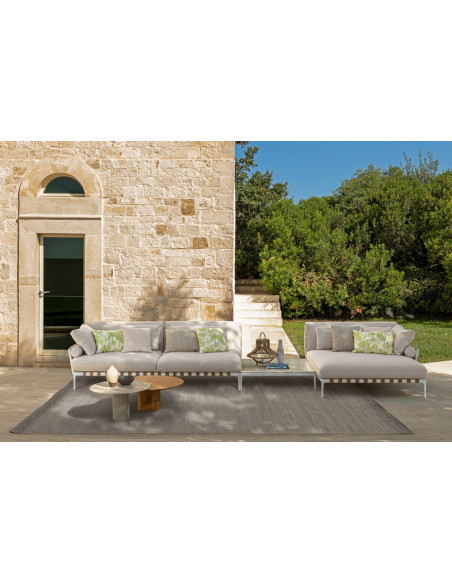 Salinas outdoor coffee table
