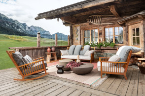 InOut 703 Outdoor Sofa 2