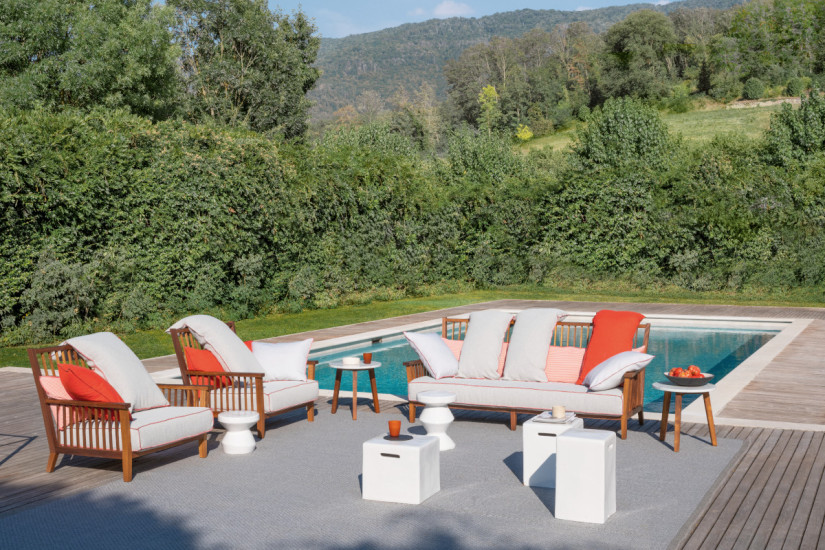 InOut 703 Outdoor Sofa