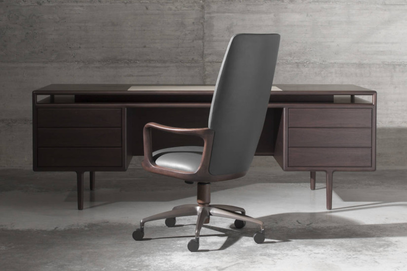 Vossia Task Chair