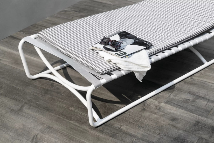 InOut 884 Outdoor Sunbed