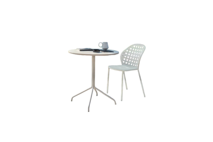 Brise Outdoor Table