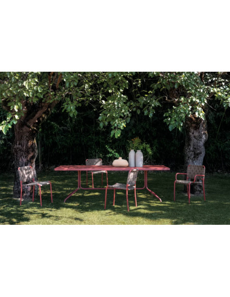 Brise Outdoor Table