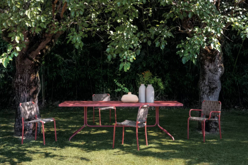 Brise Outdoor Table