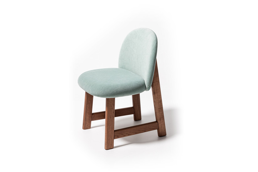 Pheaby Chair