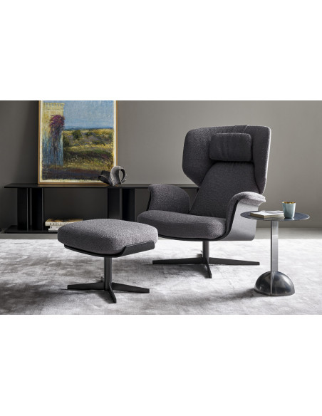 Olos Bergère Armchair