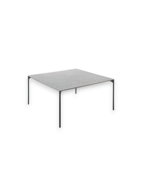 Plano outdoor Table