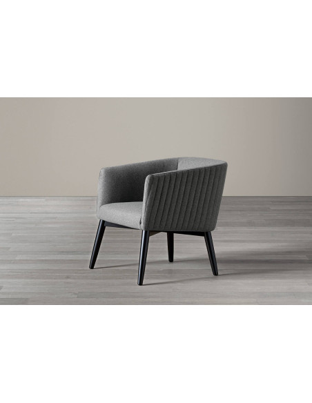 Poltrona Lolyta - Meridiani | Prezzi e Catalogo Online