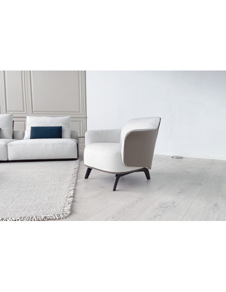 Kaori Armchair (Expo Offer)