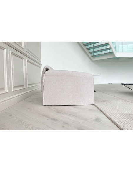 Le Club Sand Colored Armchair (Expo Offer) Poliform - 2