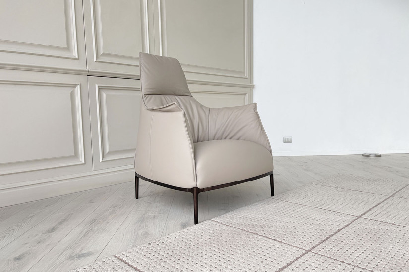 Fauteuil Archibald en cuir rose poudré (Offre Expo) Poltrona Frau - 2