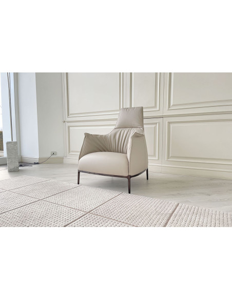 Fauteuil Archibald en cuir rose poudré (Offre Expo) Poltrona Frau - 3