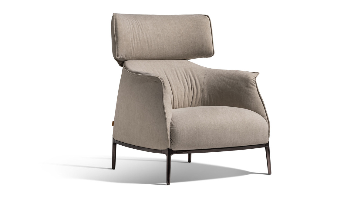 Archibald King Armchair by Poltrona Frau