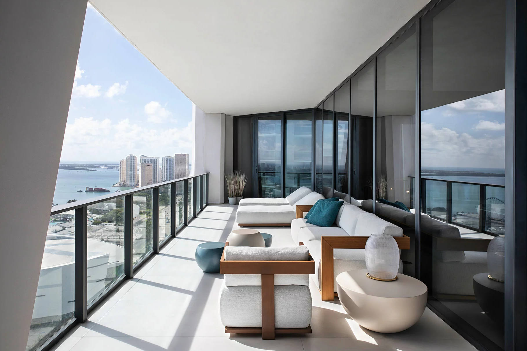 Divano Claud Open Air by Meridiani