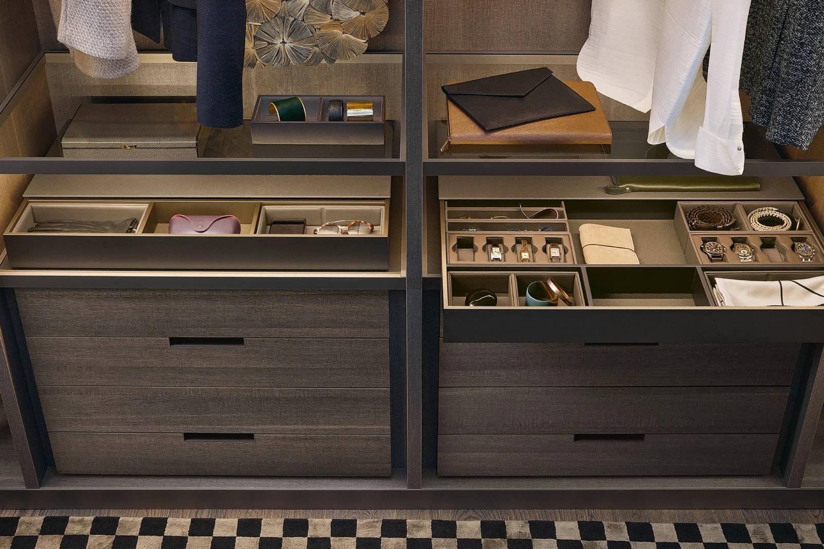 Cabina armadio Senzafine by Poliform